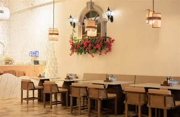 Say Fontina intimate dining