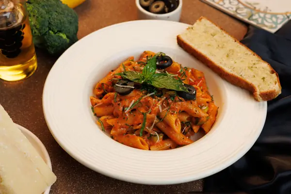 Veg arrabbiata penne at Say Fontina