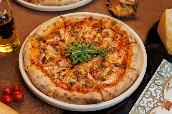 Chicken and mushroom naples pizza at Say Fontina